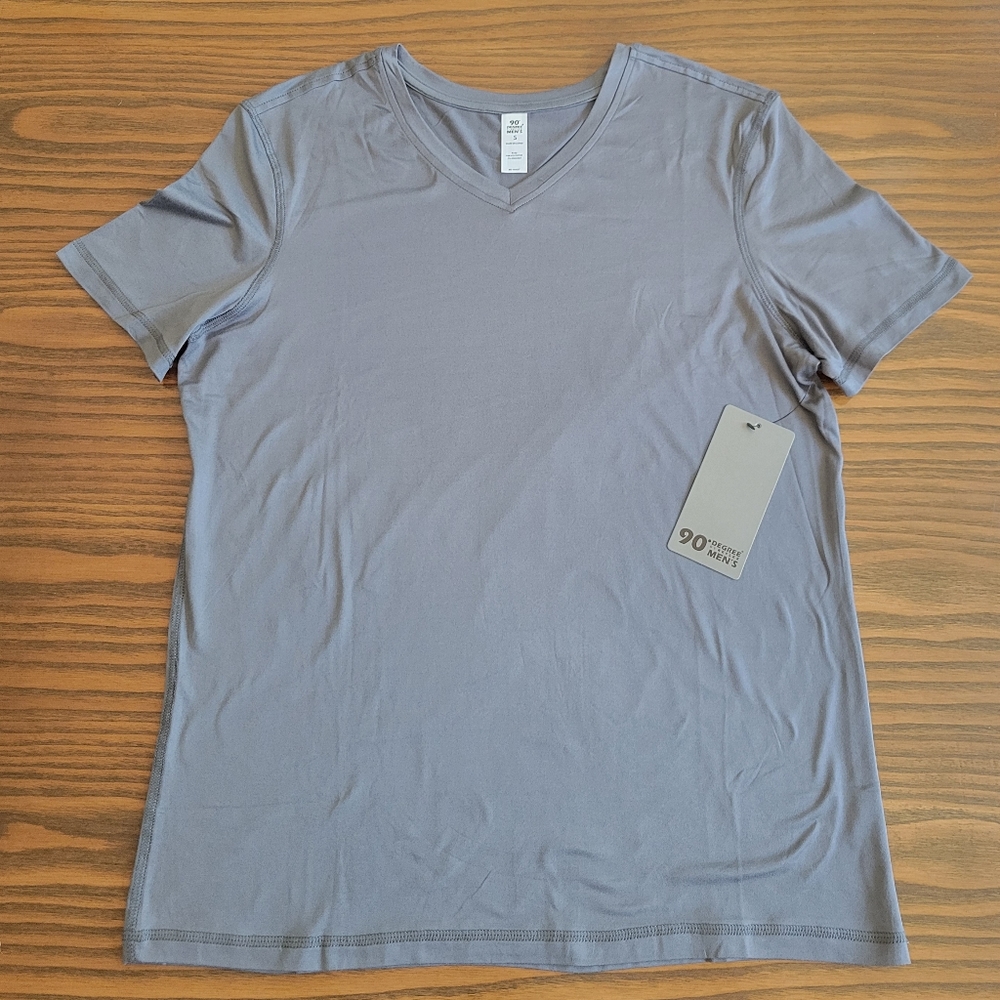 NWT -- 90 DEGREE BY REFLEX Men's Short-Sleeve Gunmetal V-Neck T-Shirt | Size : S